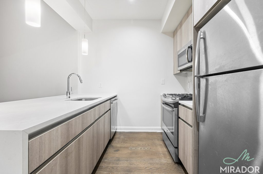 15 Park Row 6H Seaport District New York NY 10038