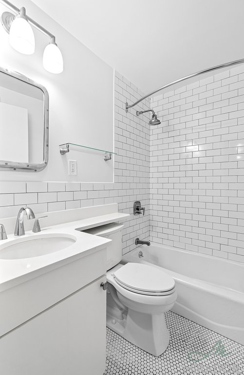 330 East 39th Street 22K Murray Hill New York NY 10016
