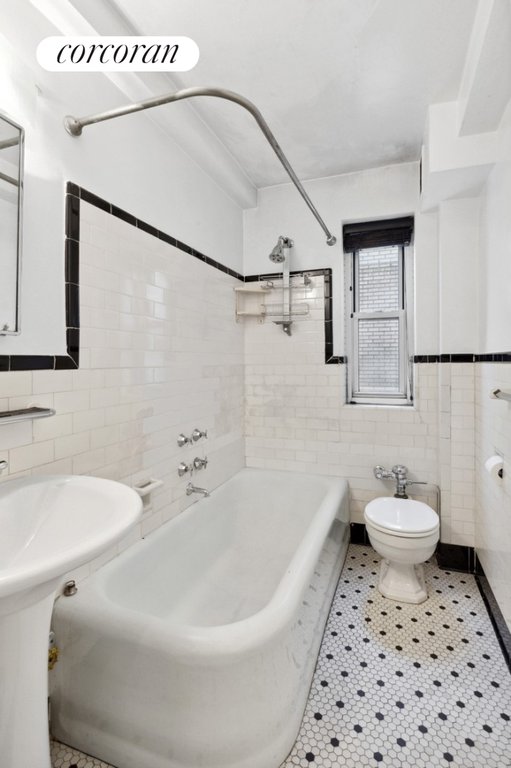 227 East 57th Street, Unit 16G photo 6