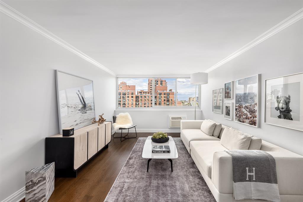 595 Main Street, Unit 814