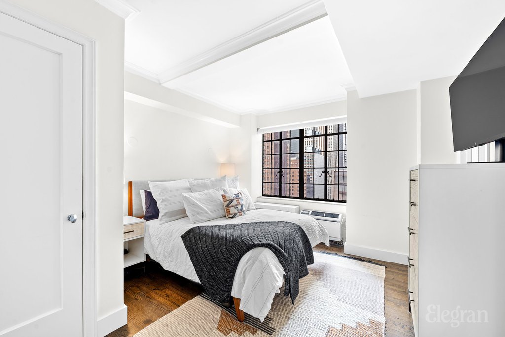 45 Tudor City Place, Unit 1515 photo 6
