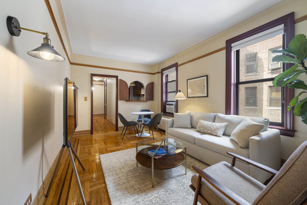 170 East 94th Street, Unit 5E