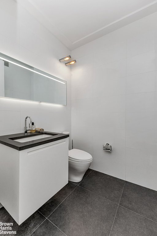 151 East 58th Street, Unit 43E photo 19