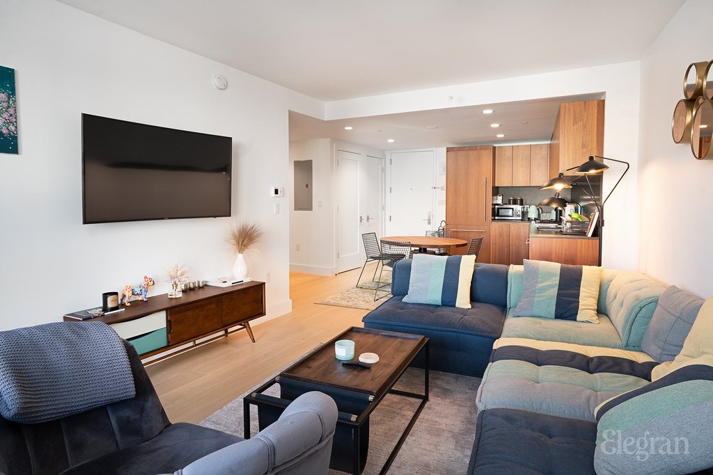 575 Fourth Avenue, Unit 3K
