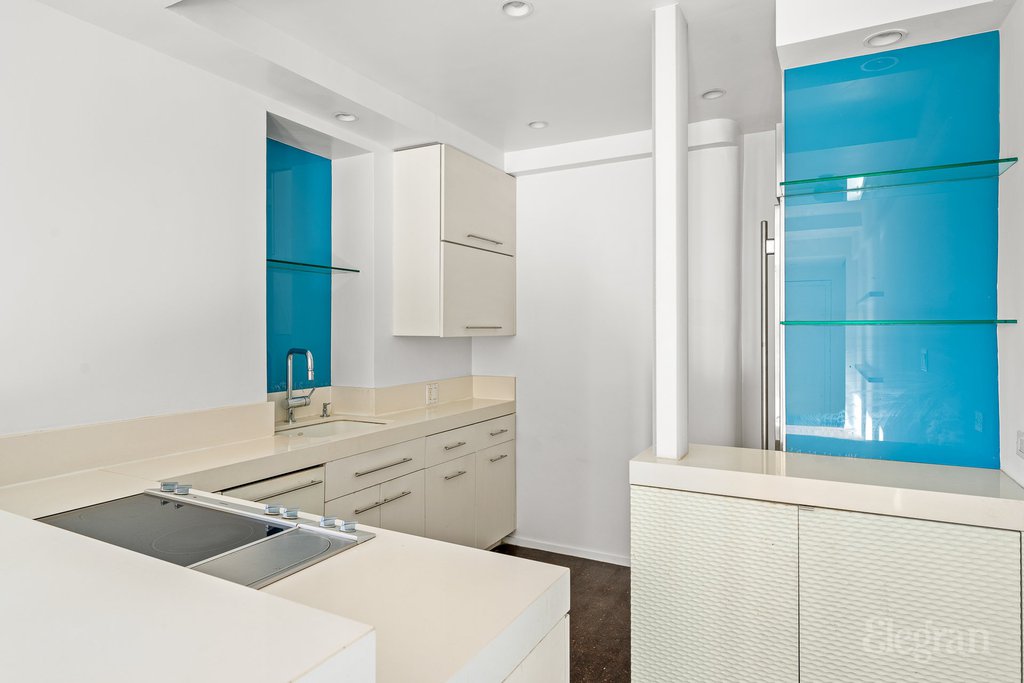 400 East 52nd Street, Unit 14G photo 4