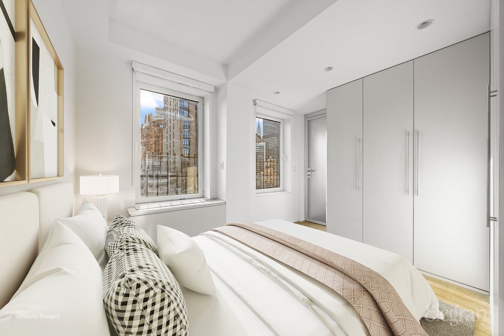 400 East 52nd Street, Unit 14G photo 6