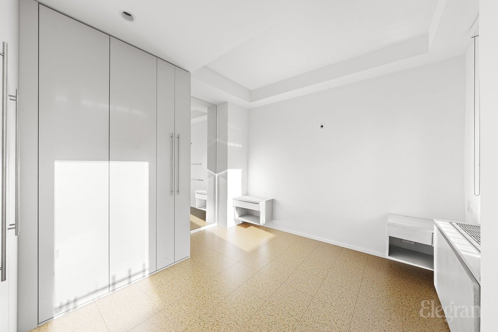 400 East 52nd Street, Unit 14G photo 8