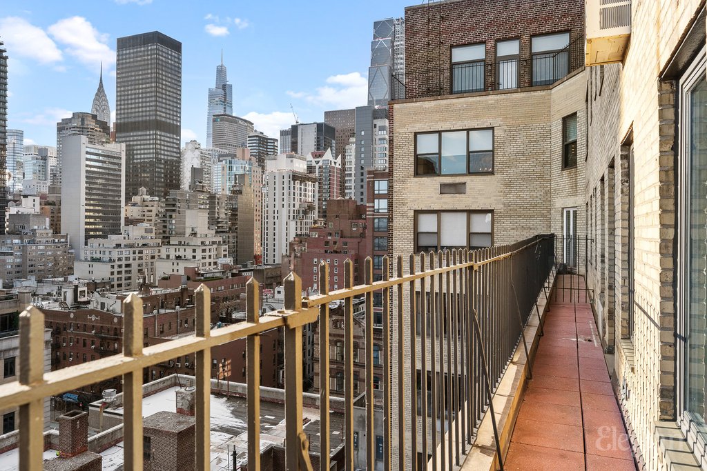 400 East 52nd Street, Unit 14G photo 9