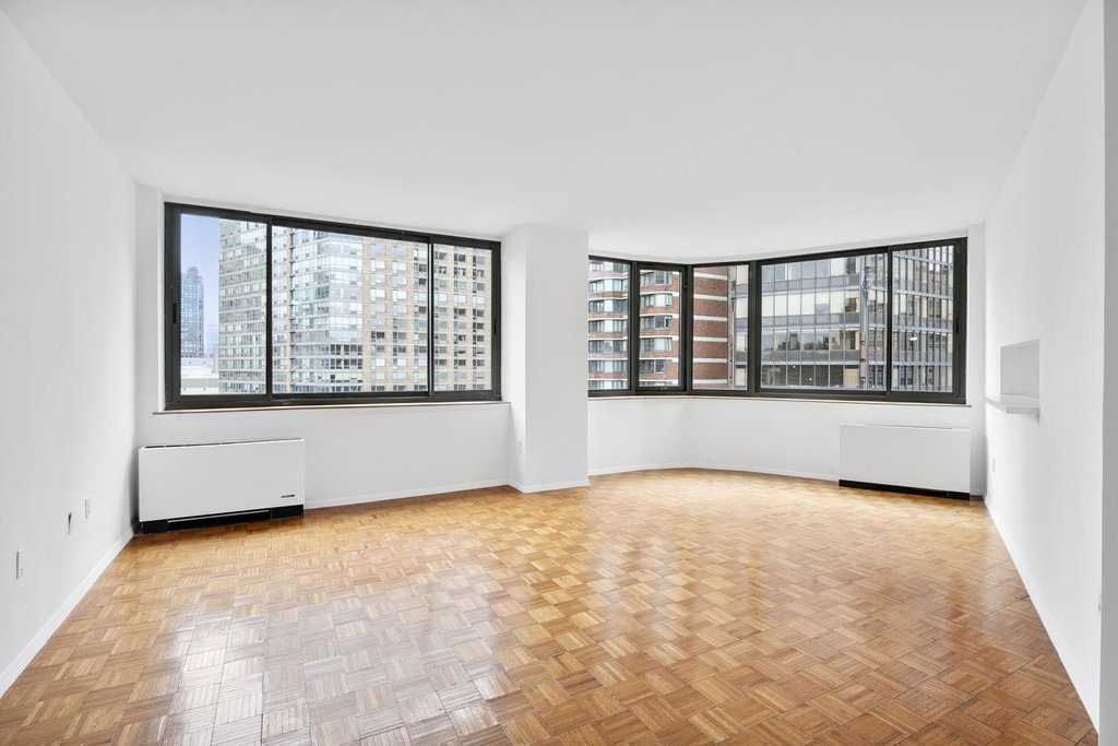 2000 Broadway, Unit 11F