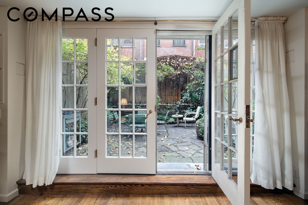 28 West 10th Street – For Sale photo 8