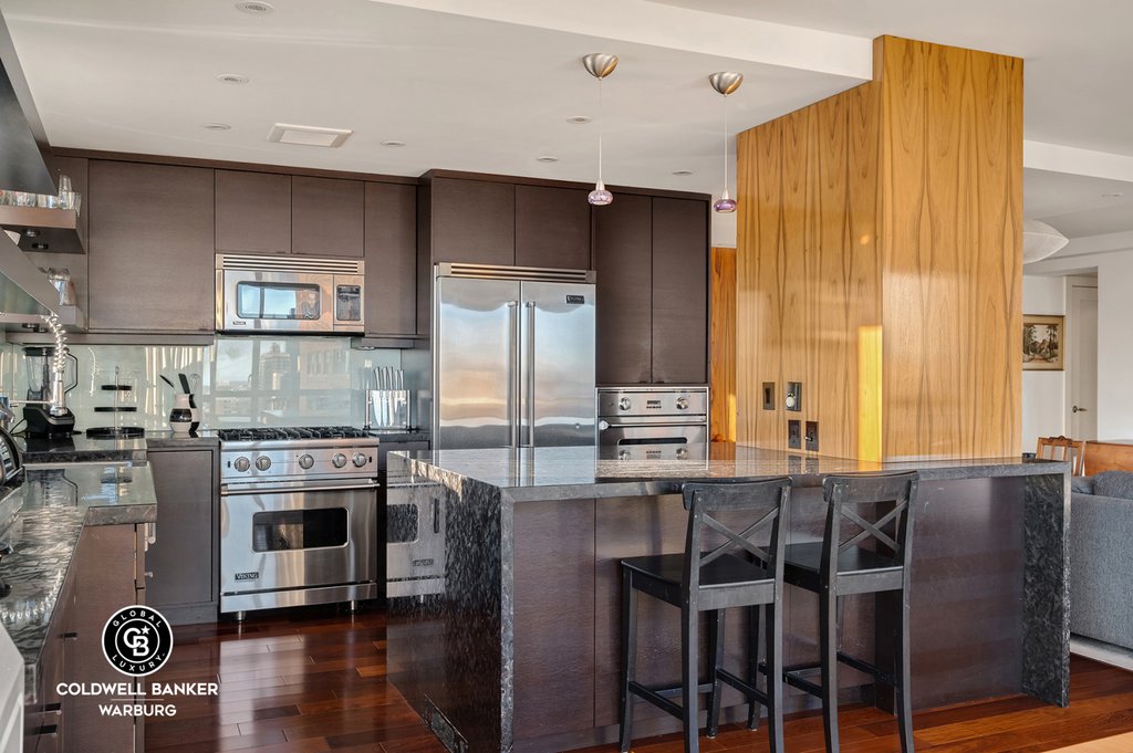 190 East 72nd Street, Unit 34CD photo 4