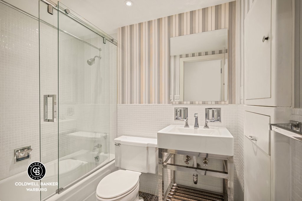 190 East 72nd Street, Unit 34CD photo 9