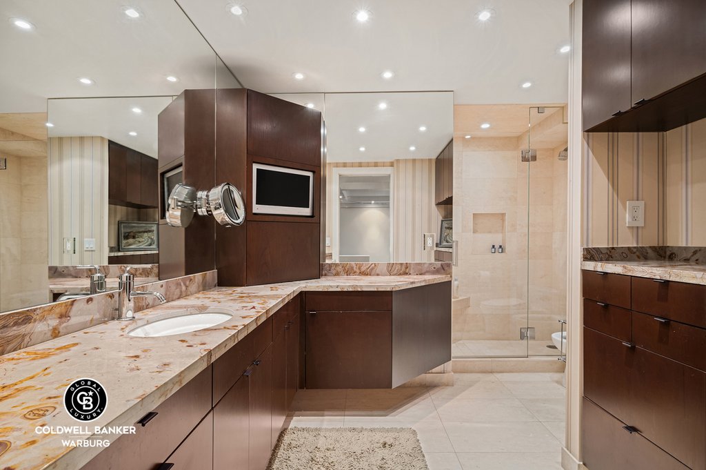 190 East 72nd Street, Unit 34CD photo 14