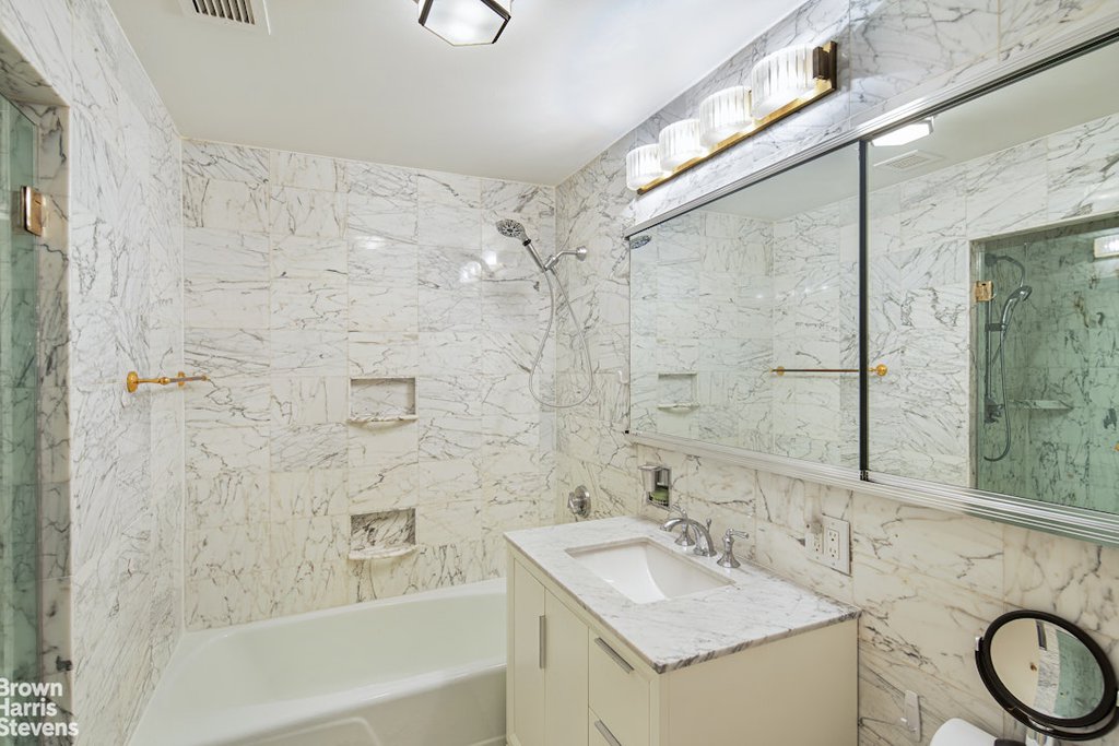 425 East 58th Street, Unit 8F photo 9
