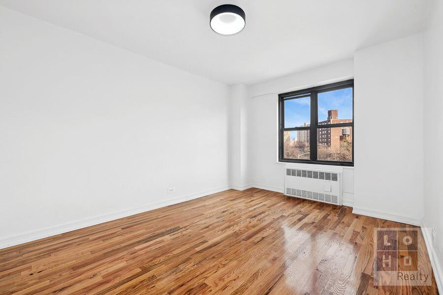 268 East Broadway, Unit A307 photo 12