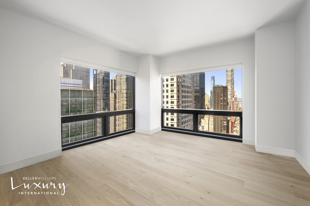 721 Fifth Avenue, Unit 37A photo 12