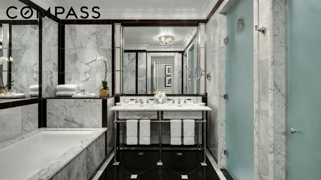 2 East 55th Street, Unit 835W9 photo 3