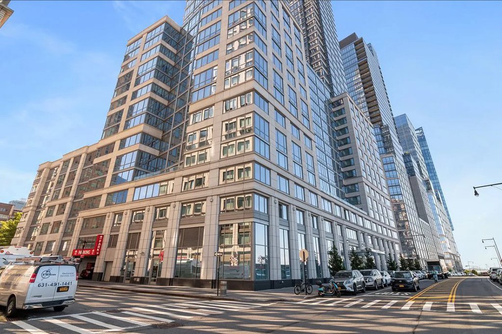 80 Riverside Boulevard, Unit PH1B photo 30
