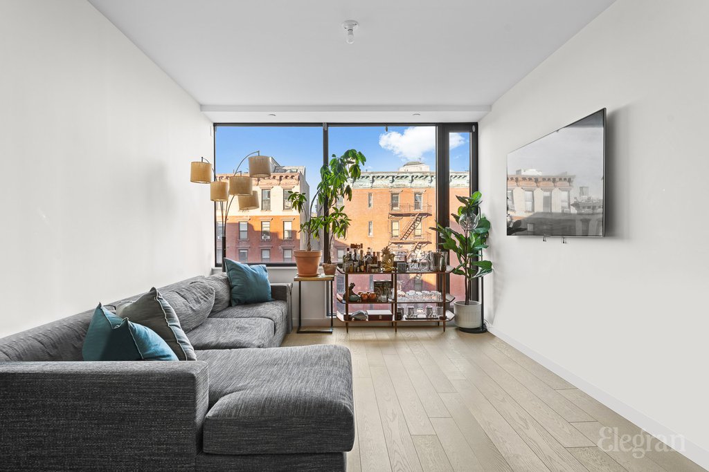 75 First Avenue, Unit 5C photo 4
