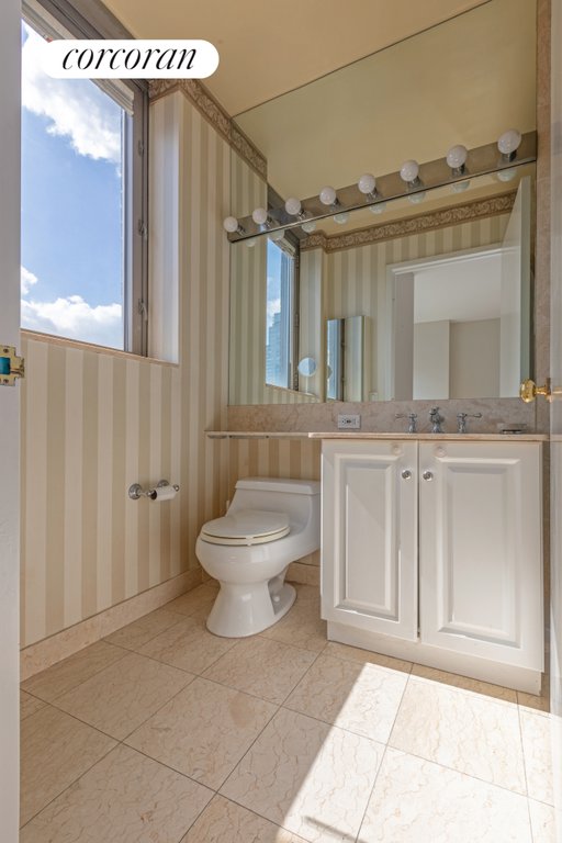 2 Columbus Avenue, Unit 31C photo 9