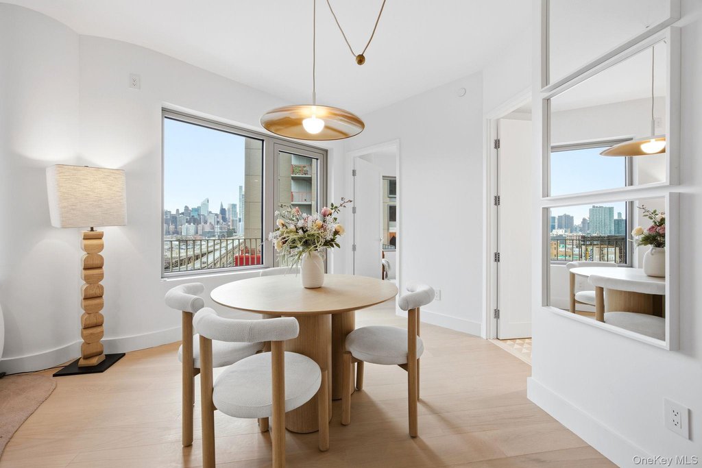 24-01 Queens Plaza North, Unit 205 photo 4