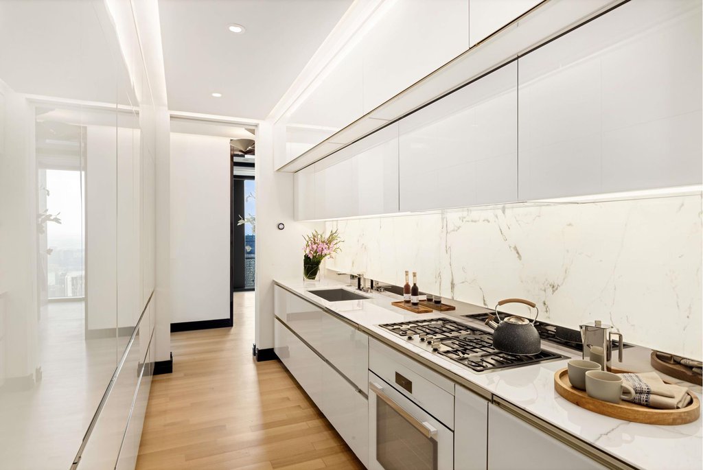 53 West 53rd Street, Unit 72B photo 6