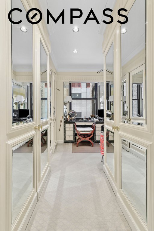 111 East 56th Street, Unit 1005 photo 7