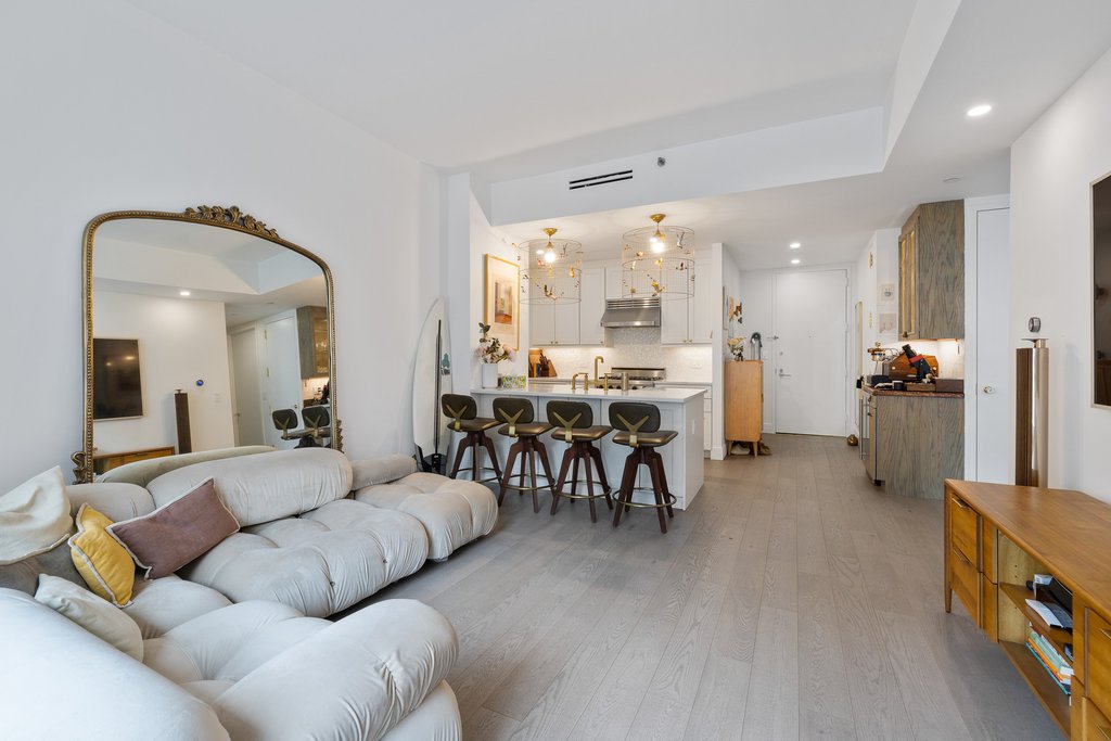 505 Greenwich Street, Unit 8G photo 2