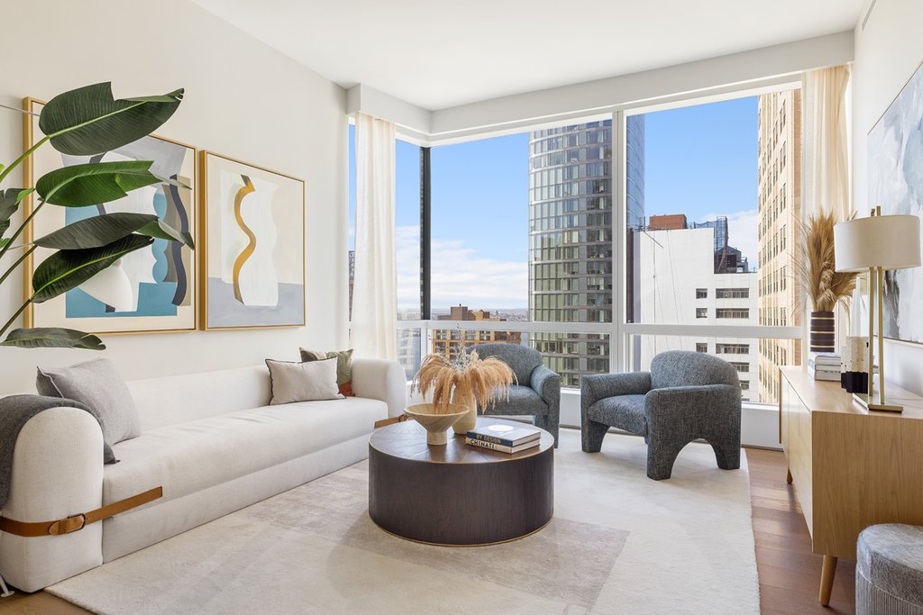 77 Greenwich Street, Unit 33C