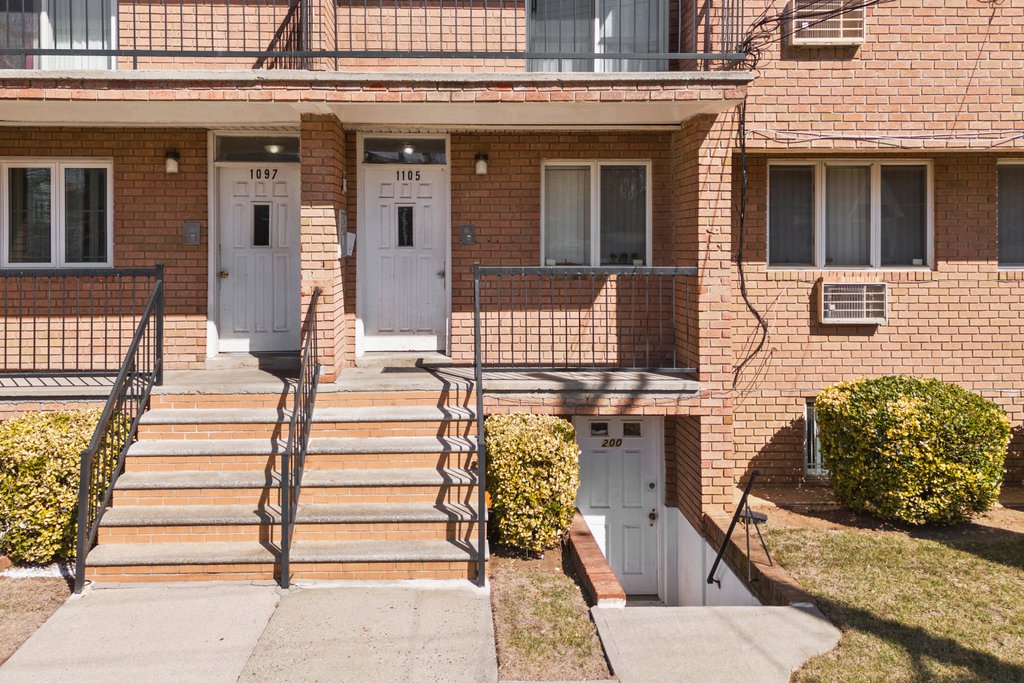 1105 East 93rd Street, Unit 203