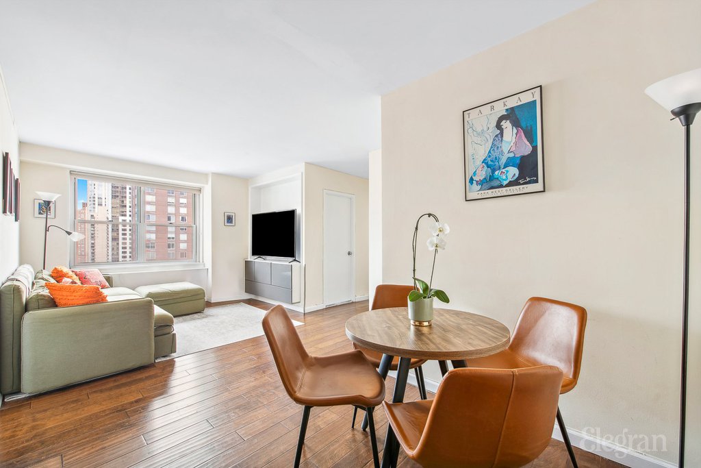 345 East 86th Street, Unit 12G