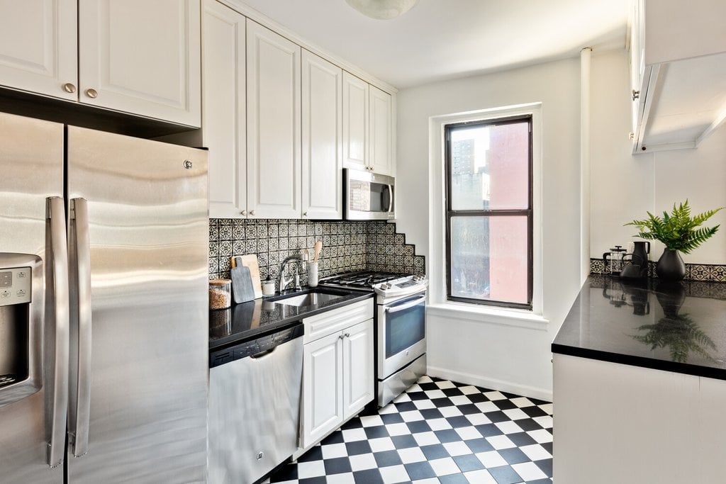 99 East 4th Street, Unit 4F photo 3