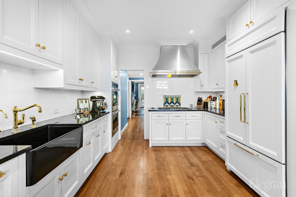 40 East 67th Street – For Sale photo 4