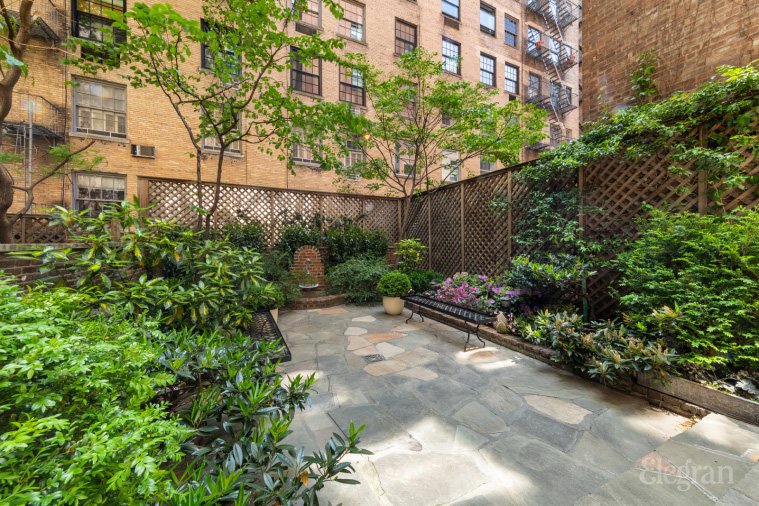 40 East 67th Street – For Sale photo 7