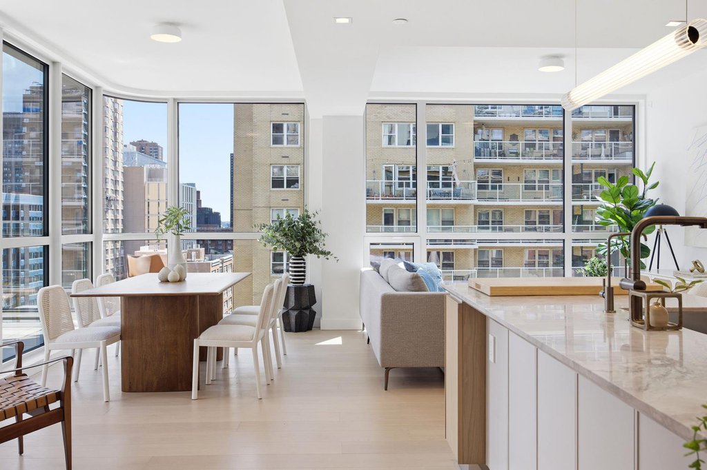 250 East 25th Street, Unit 11B photo 4