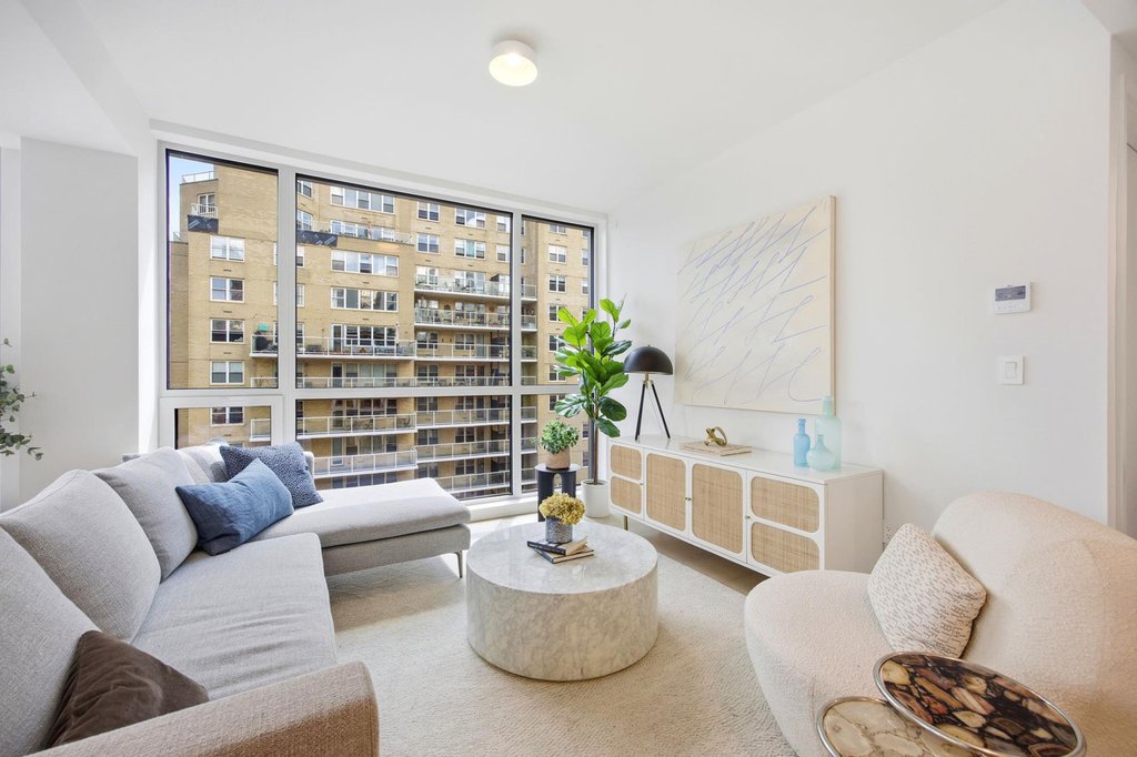 250 East 25th Street, Unit 11B photo 6
