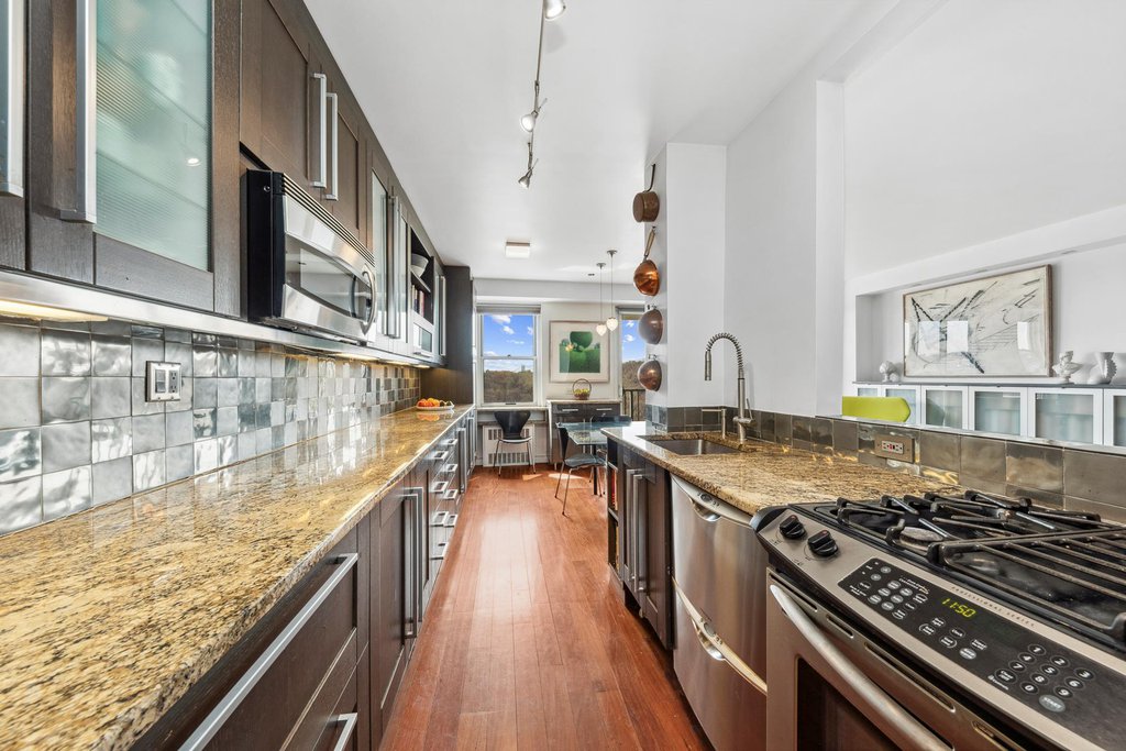 2400 Johnson Avenue, Unit 10C photo 6