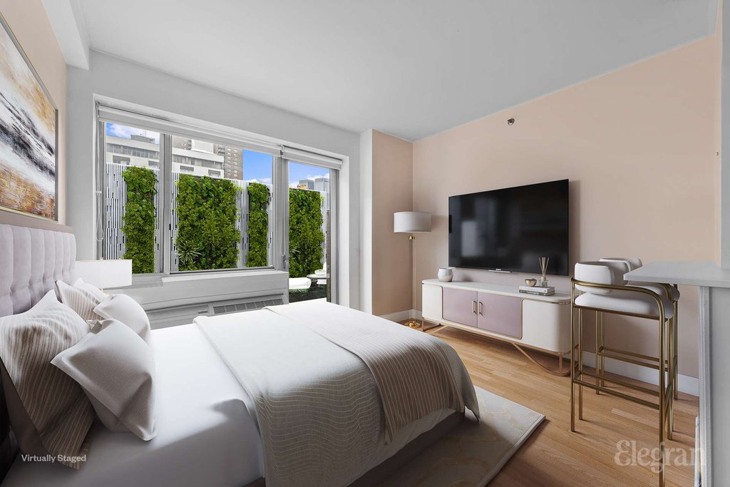 505 West 47th Street, Unit 1FN