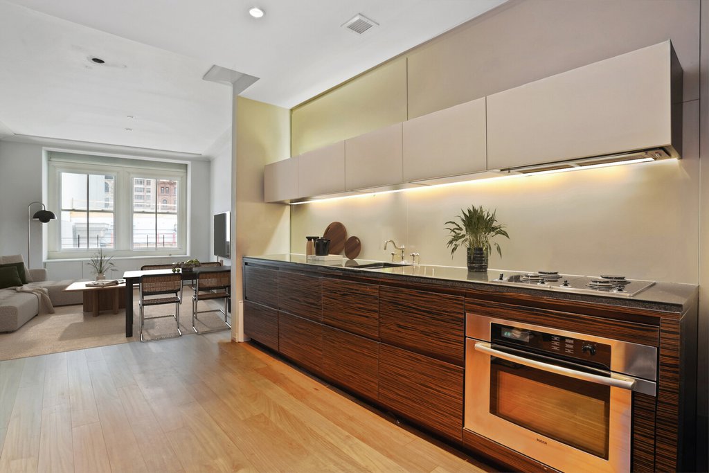 55 Wall Street, Unit 834 photo 3