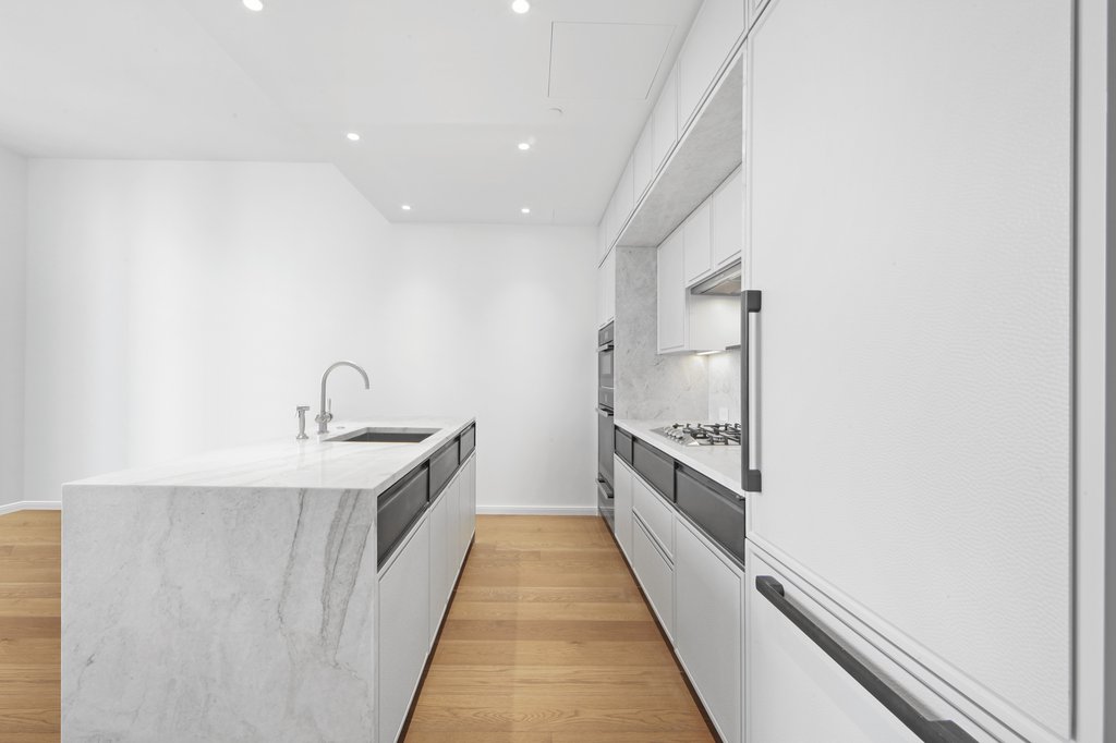 5 Beekman Street, Unit 22C photo 8