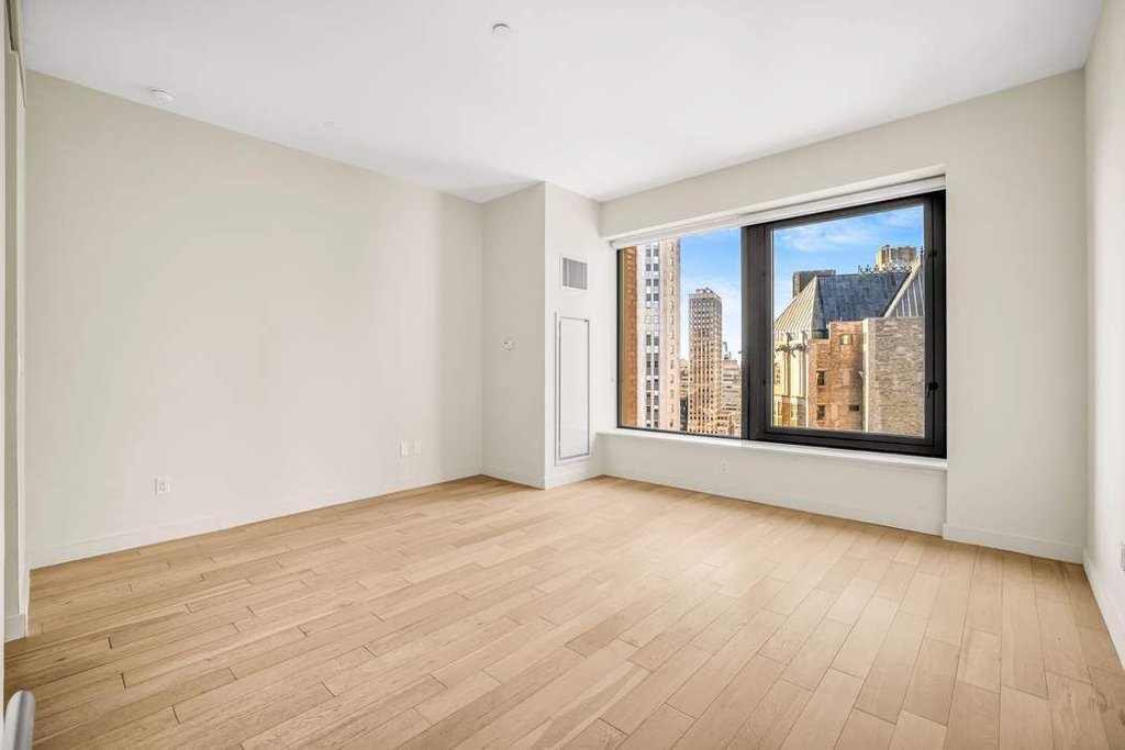 75 Wall Street, Unit 38J photo 3