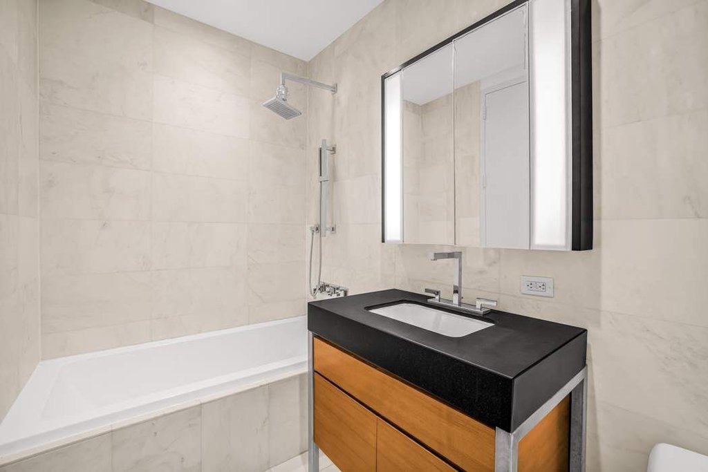 75 Wall Street, Unit 38J photo 5