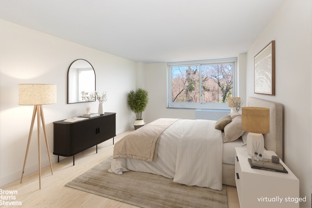 2521 Palisade Avenue, Unit 8C photo 8