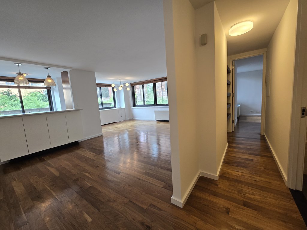 515 East 72nd Street, Unit 4b