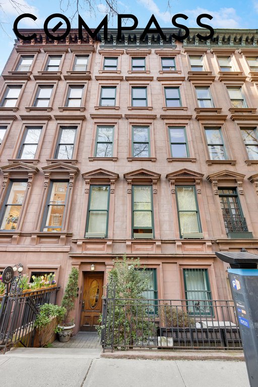 128 East 65th Street