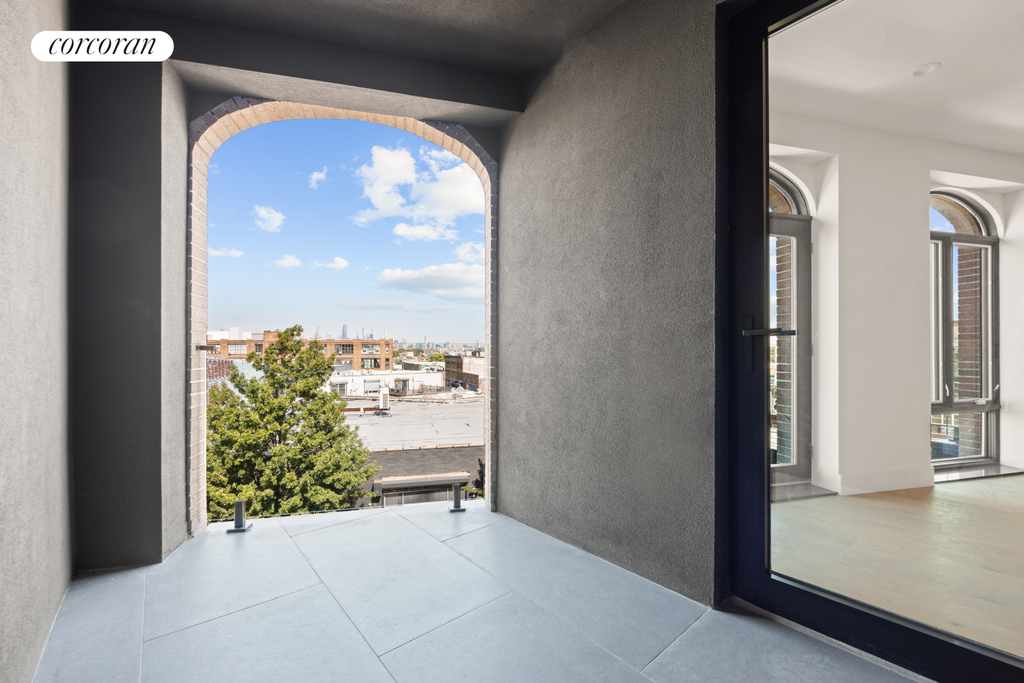 1048 Flushing Avenue, Unit 4L photo 5