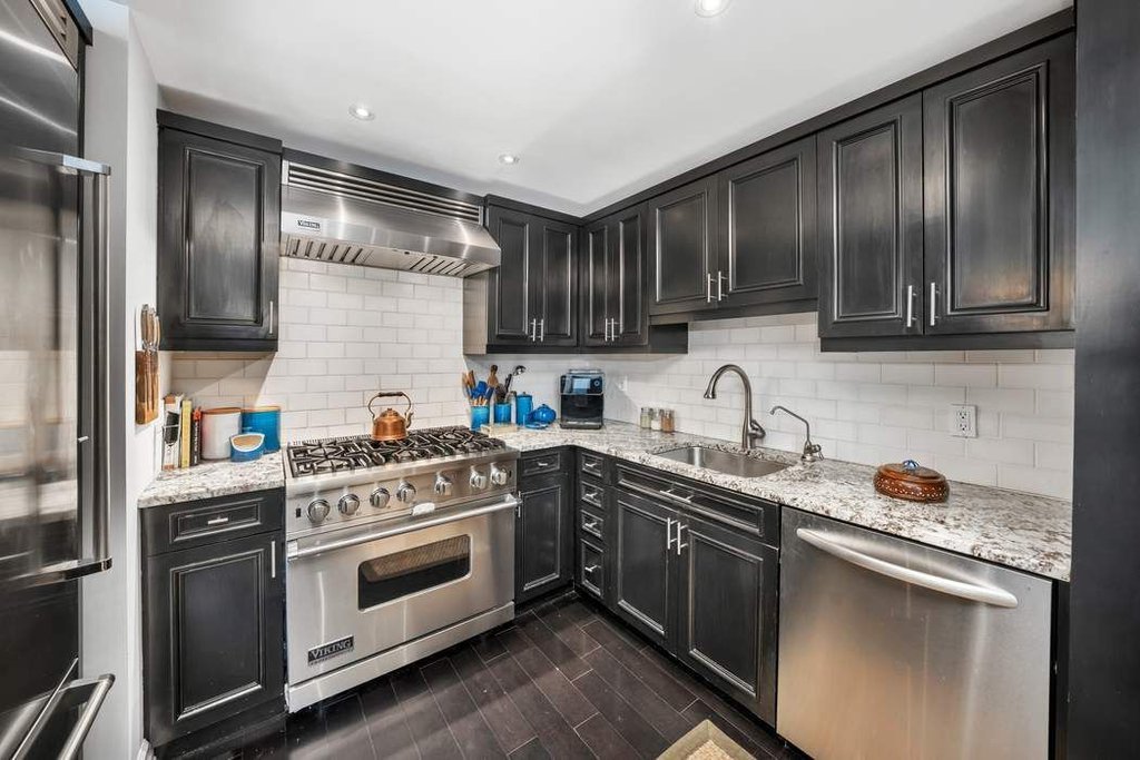 207 East 74th Street, Unit 7F photo 6