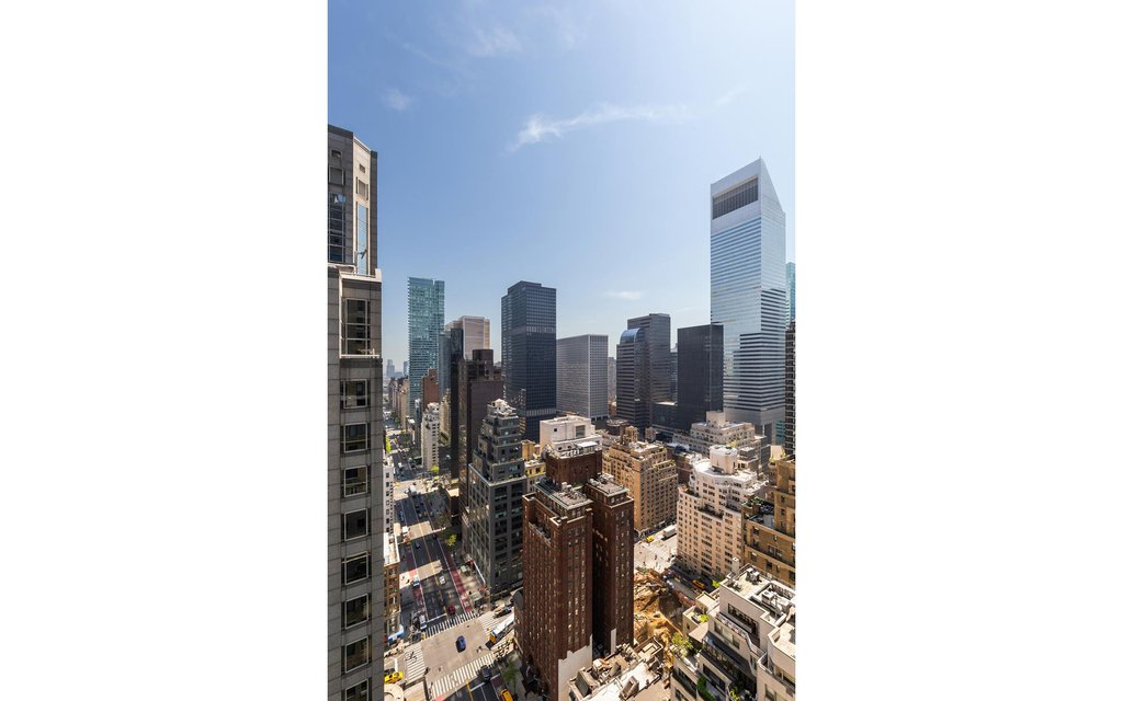 465 Park Avenue, Unit 18F photo 12