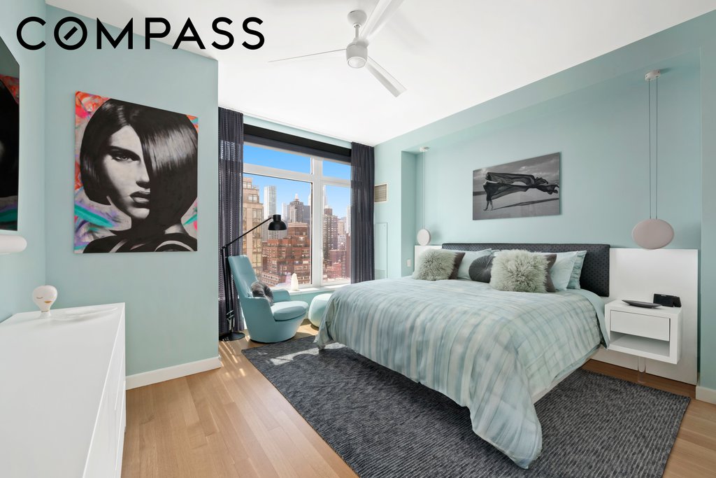 400 East 67th Street, Unit 19D photo 4