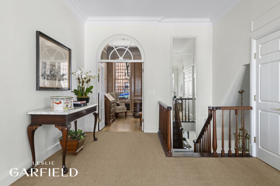 15 Sutton Place – For Sale photo 6